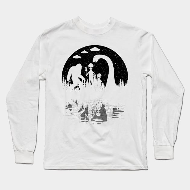 Bigfoot Loch Ness Monster And Aliens Long Sleeve T-Shirt by Tesszero